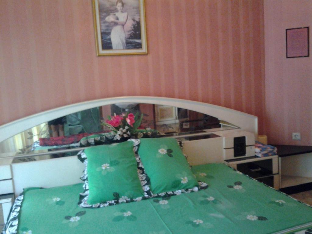 Villa And Resto Basanova Batu  Oda fotoğraf